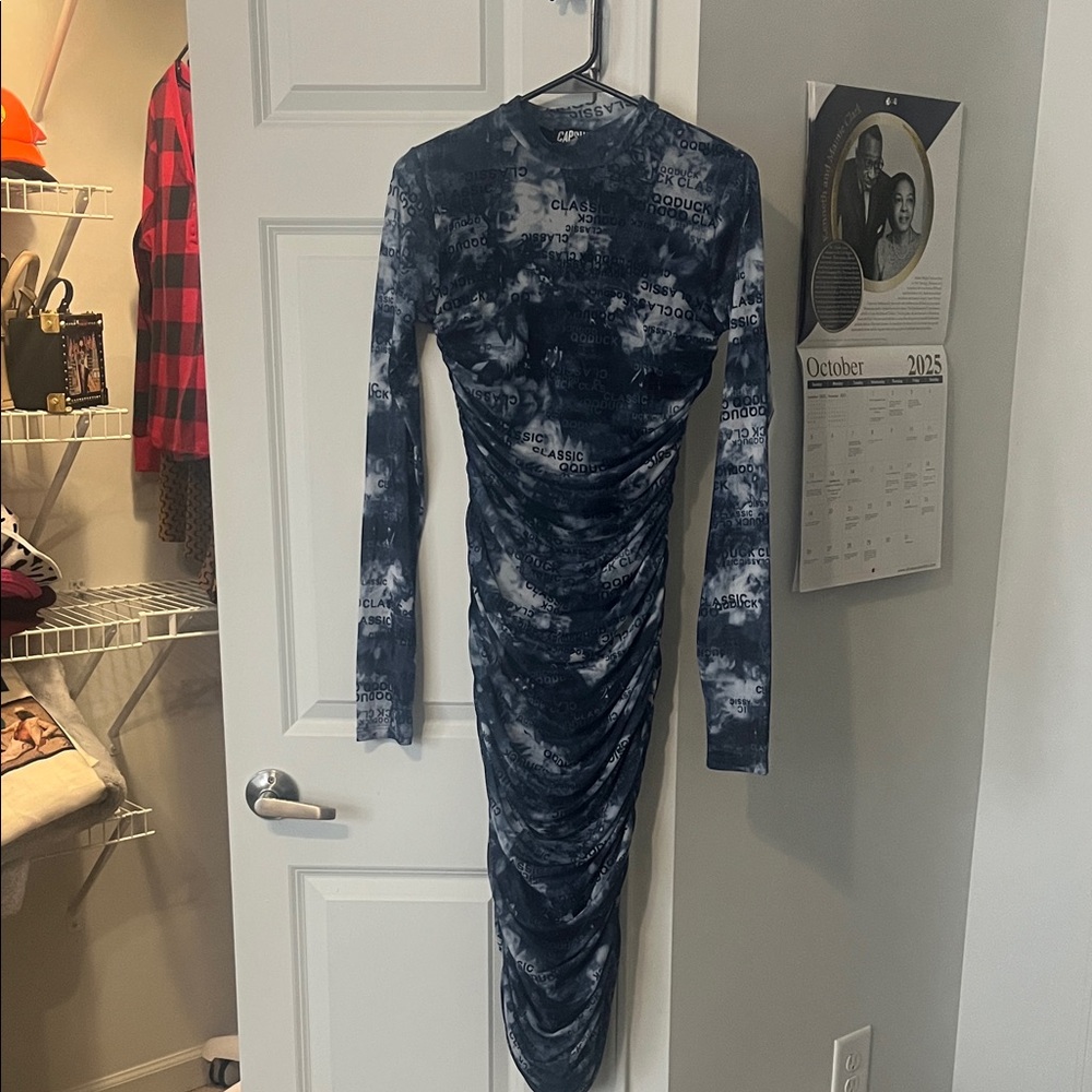 Chic Navy Tie-Dye Long Sleeve Dress